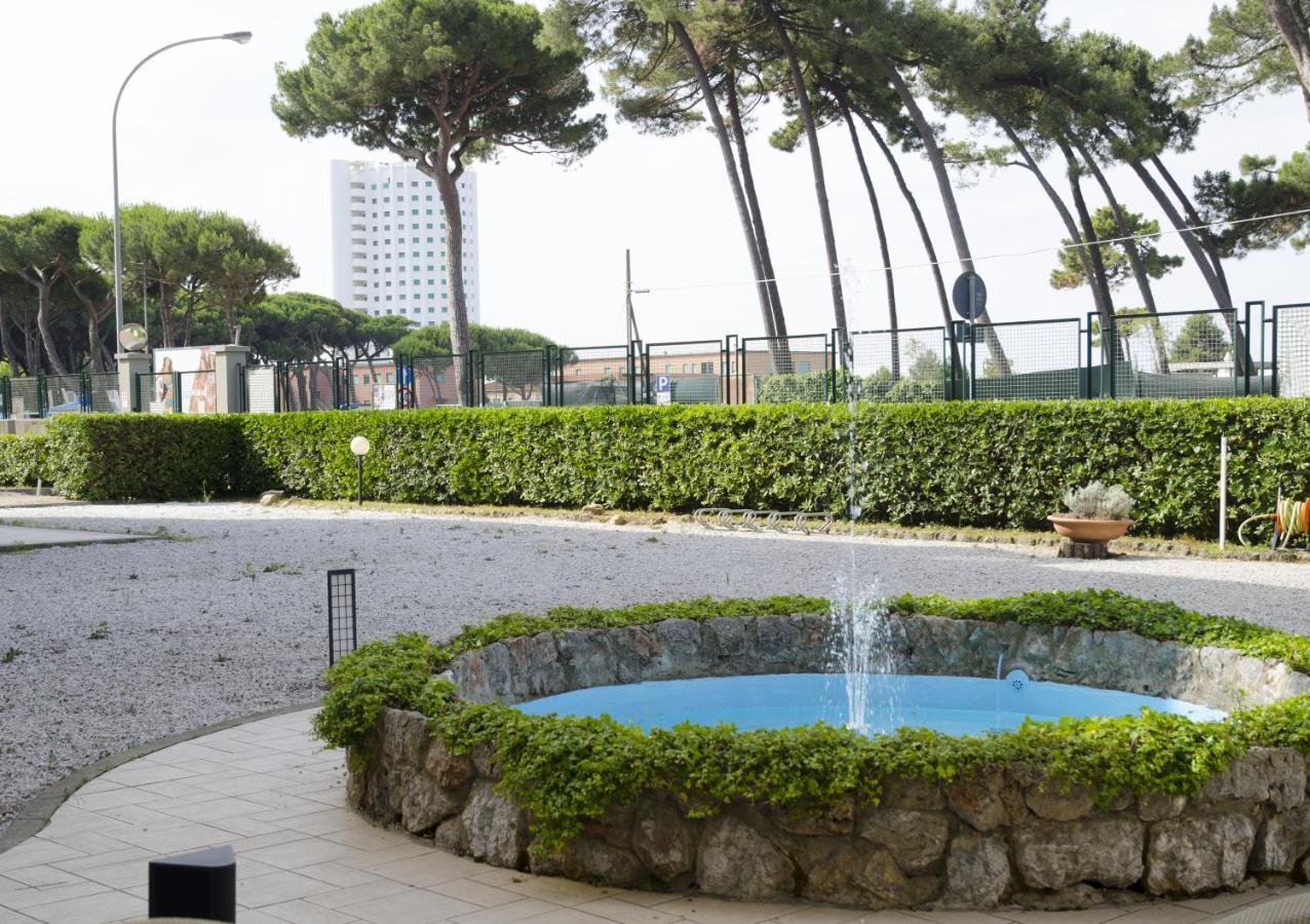Casa Per Ferie Il Pioppo Hotel Marina di Massa Exterior photo